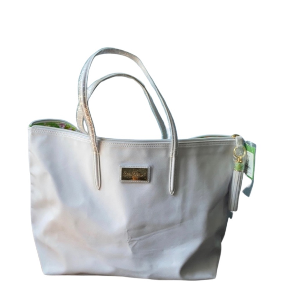 Lilly Pulitzer Resort White Tote NWT